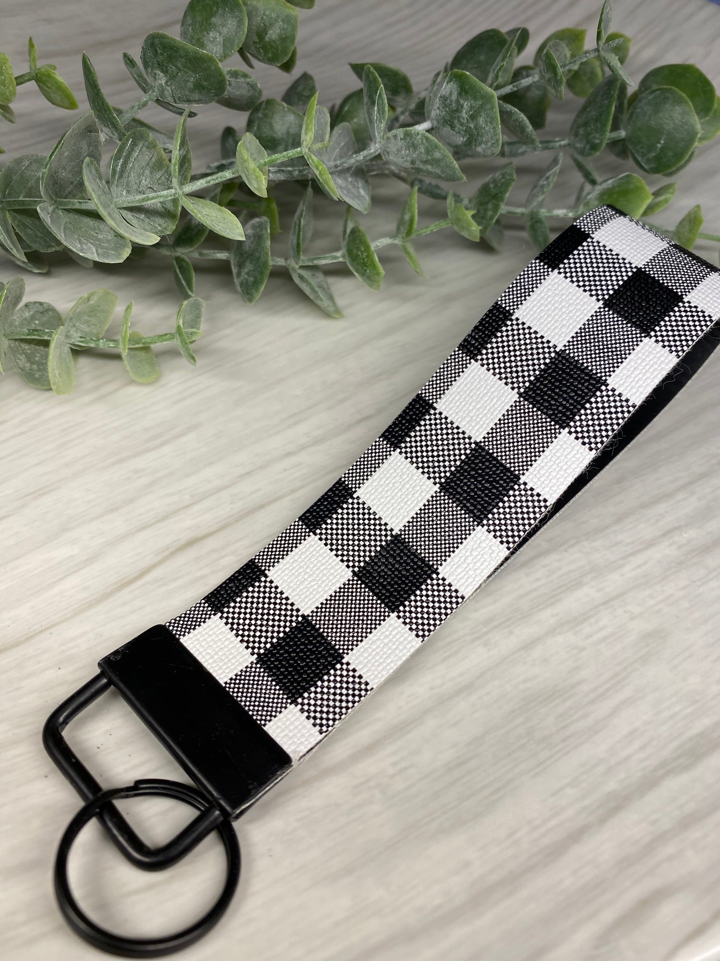 Wide band keychain wristlet